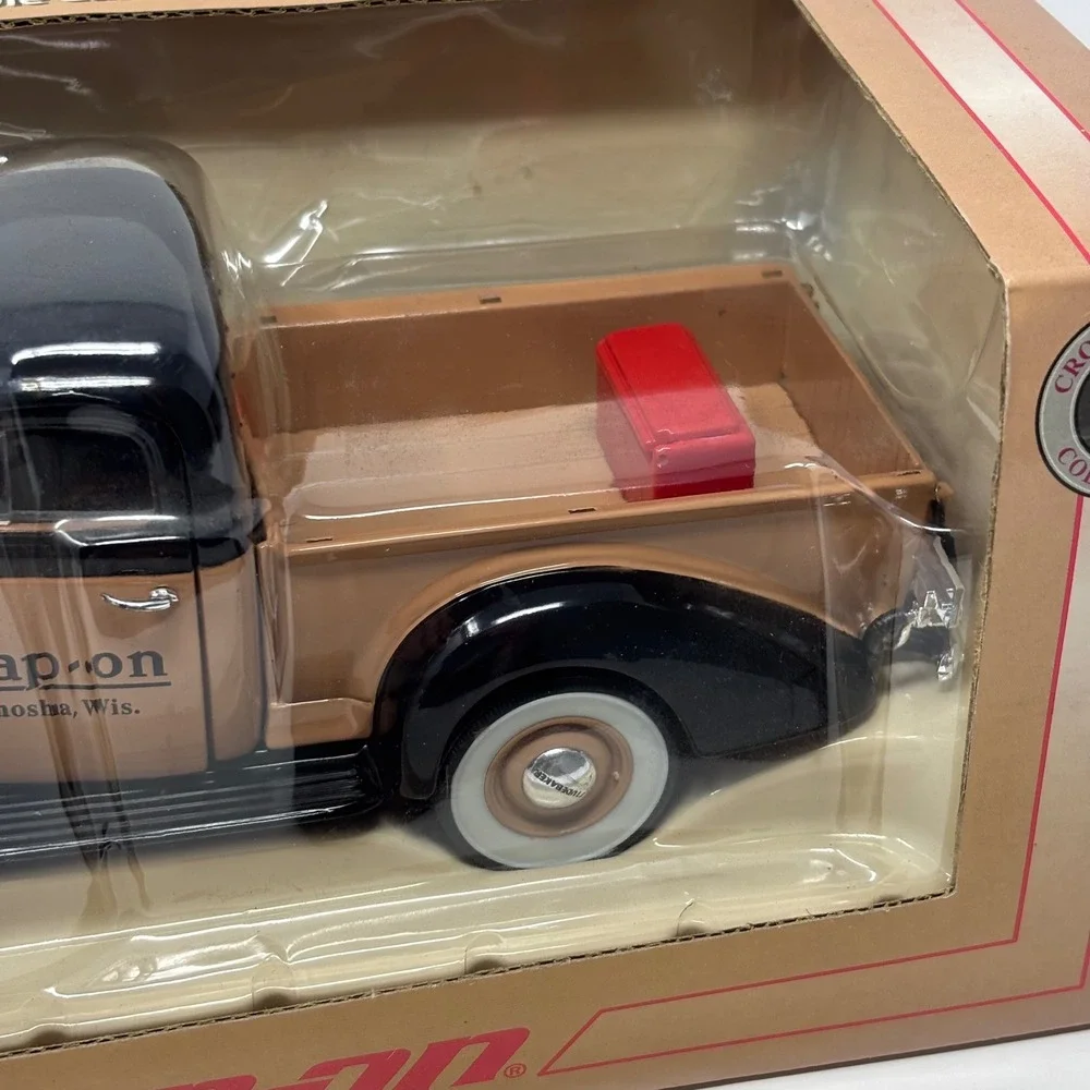 Snap-on Tools 1937 Studebaker Pickup Truck Crown Jewels Collection 1:24 Diecast